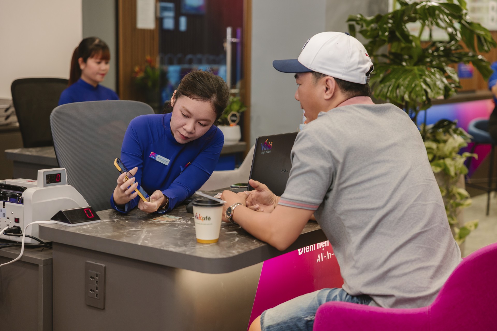 Cùng Vikki Digital Bank tiếp lửa Đội tuyển Việt Nam, săn “Bóng VÀNG Ký” 10 lượng vàng SJC 999.9