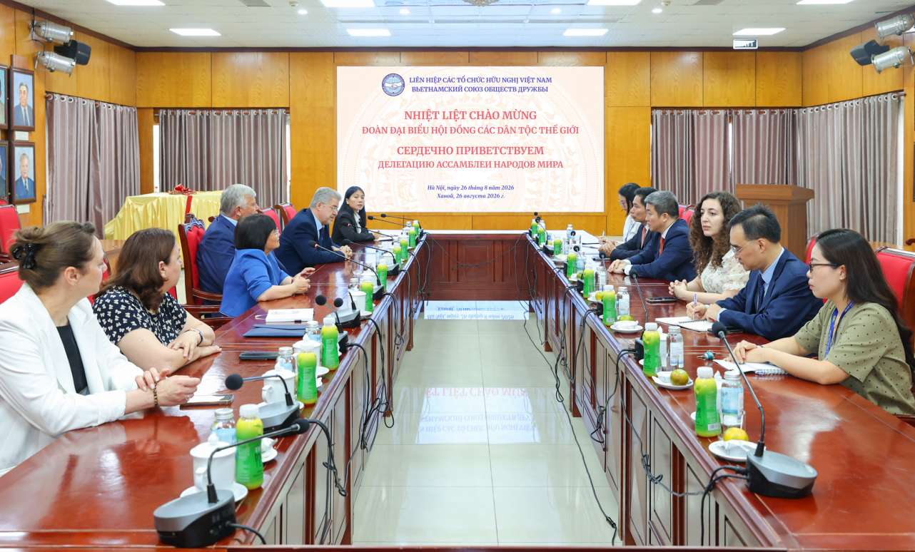 Liên hiệp các tổ chức hữu nghị Việt Nam và Hội đồng nhân dân thế giới duy trì hợp tác thường xuyên