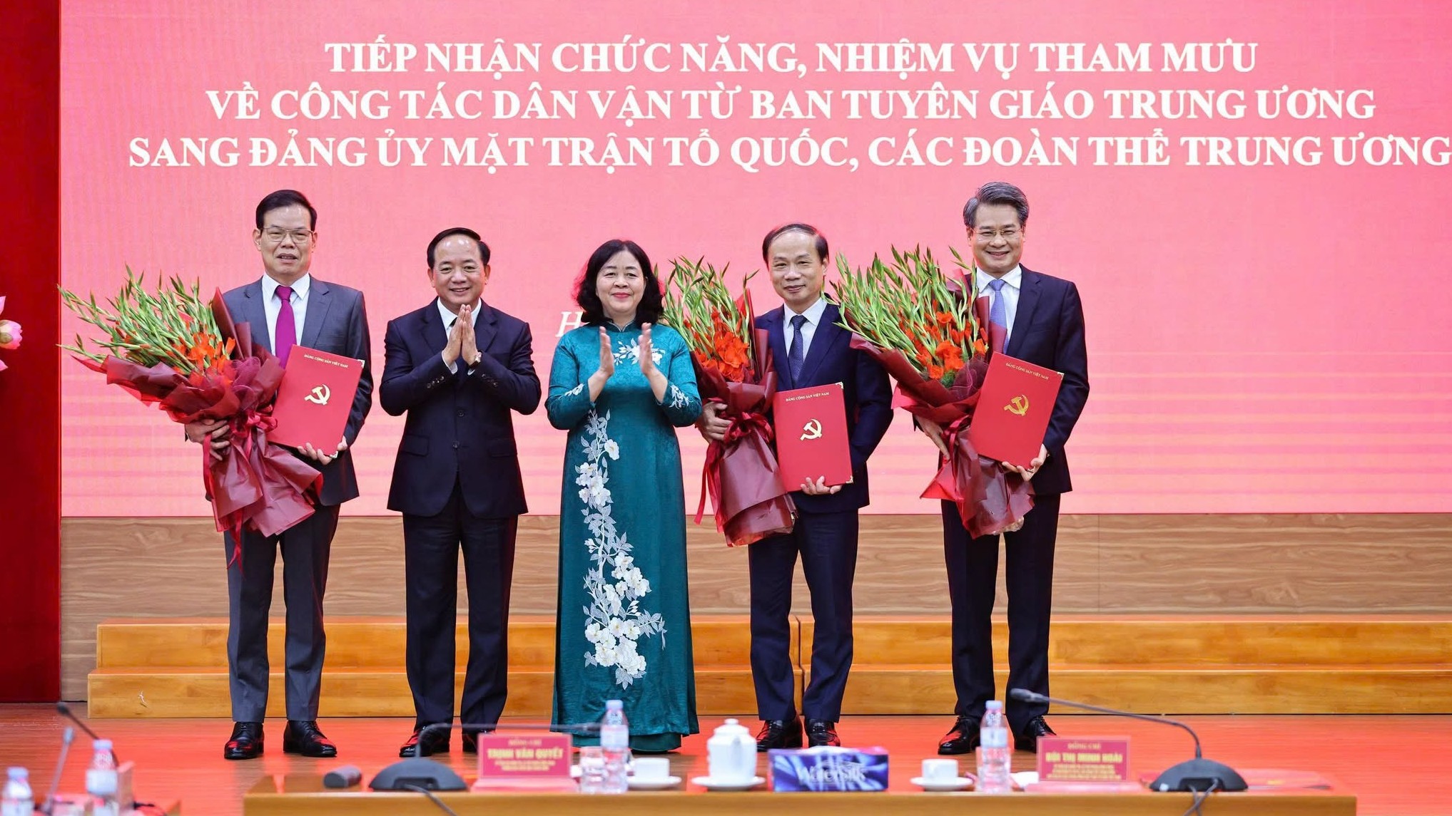 Đảng ủy Mặt trận Tổ quốc, các đoàn thể Trung ương tiếp nhận chức năng, nhiệm vụ tham mưu về công tác dân vận