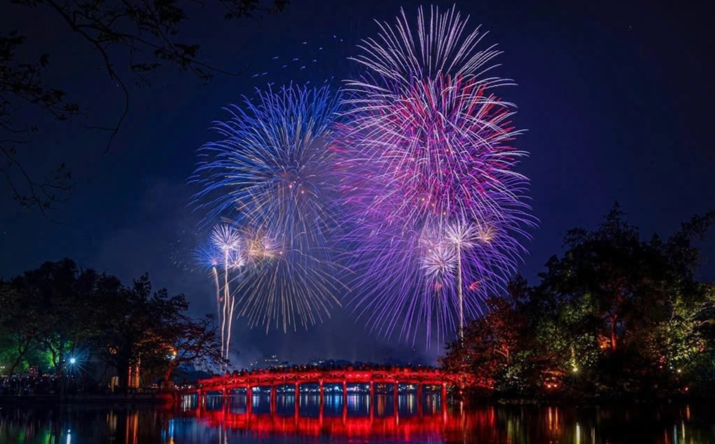 ទីក្រុង Ha Noi បាញ់កាំជ្រួចនៅទីតាំងចំនួន ៥ អបអរសាទរទិវាបុណ្យជាតិ ២ កញ្ញា ទីក្រុង Ha Noi បាញ់កាំជ្រួចនៅទីតាំងចំនួន ៥ អបអរសាទរទិវាបុណ្យជាតិ ២ កញ្ញា