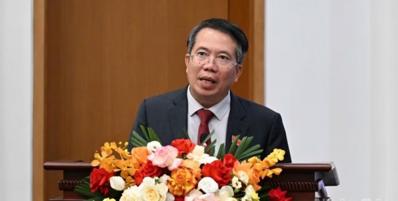 លោក Nguyen Van Hien អនុប្រធានខុទ្ទកាល័យរដ្ឋសភា ជម្រាបជូនព័ត៌មាននៅក្នុងសន្និសីទសារព័ត៌មាន។ លោក Nguyen Van Hien អនុប្រធានខុទ្ទកាល័យរដ្ឋសភា ជម្រាបជូនព័ត៌មាននៅក្នុងសន្និសីទសារព័ត៌មាន។