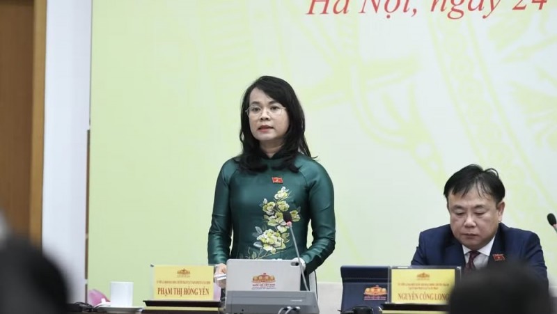 លោកស្រី Pham Thi Hong Yen តំណាងរាស្ត្របំពេញការងារពេញម៉ោងនៅគណៈកម្មាធិការសេដ្ឋកិច្ច និងហិរញ្ញវត្ថុនៃរដ្ឋសភា។ លោកស្រី Pham Thi Hong Yen តំណាងរាស្ត្របំពេញការងារពេញម៉ោងនៅគណៈកម្មាធិការសេដ្ឋកិច្ច និងហិរញ្ញវត្ថុនៃរដ្ឋសភា។