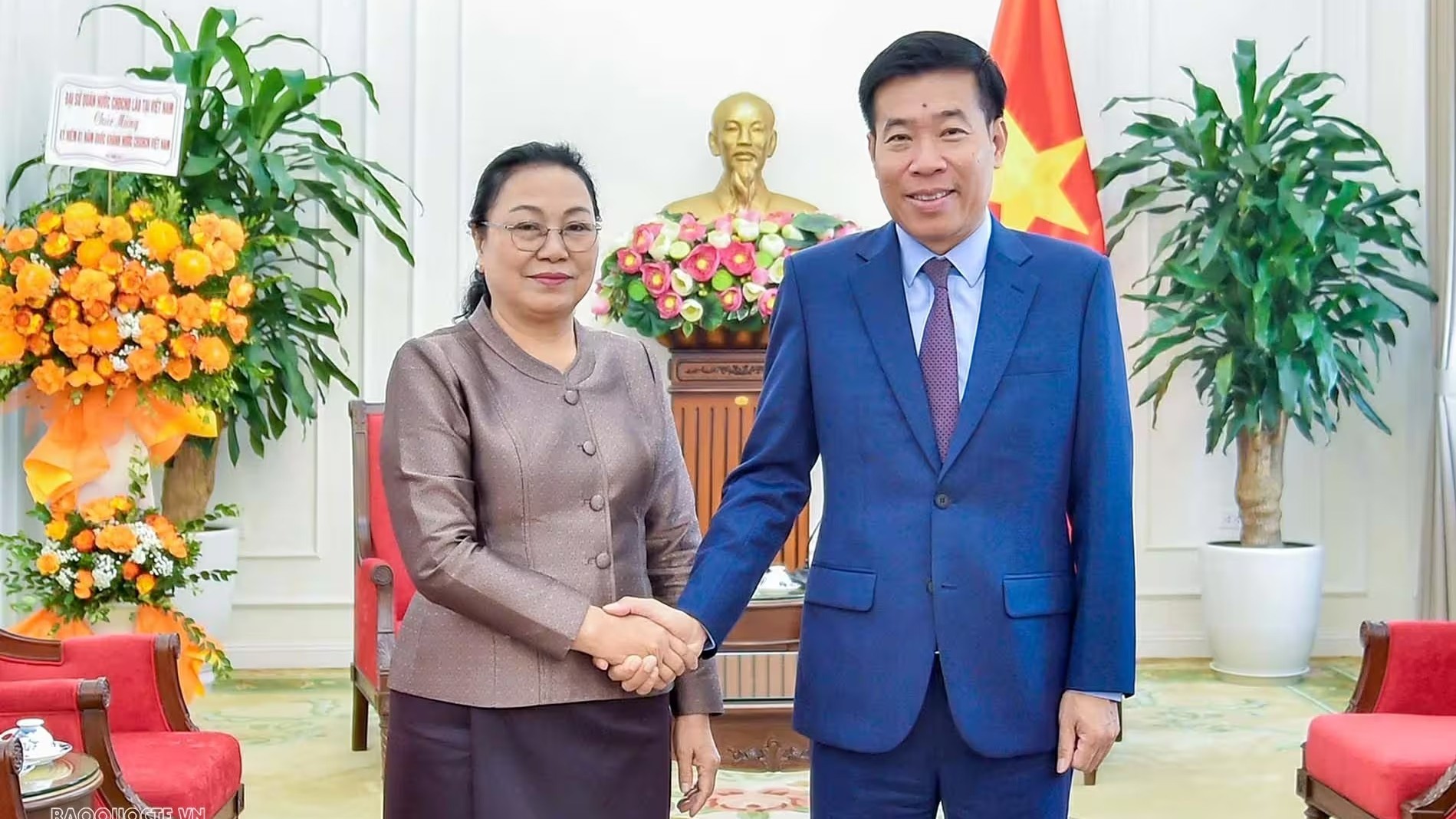 Đại sứ quán Lào tại Việt Nam chúc mừng Quốc khánh Việt Nam