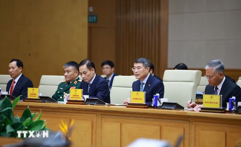 Thủ tướng Lê Minh Hưng tiếp Đại sứ các nước ASEAN tại Việt Nam. (Ảnh: Dương Giang/TTXVN) Thủ tướng Lê Minh Hưng tiếp Đại sứ các nước ASEAN tại Việt Nam. (Ảnh: Dương Giang/TTXVN)