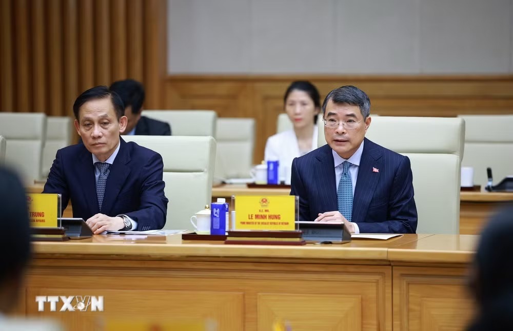 Thủ tướng Lê Minh Hưng tiếp Đại sứ các nước ASEAN tại Việt Nam. (Ảnh: Dương Giang/TTXVN) Thủ tướng Lê Minh Hưng tiếp Đại sứ các nước ASEAN tại Việt Nam. (Ảnh: Dương Giang/TTXVN)