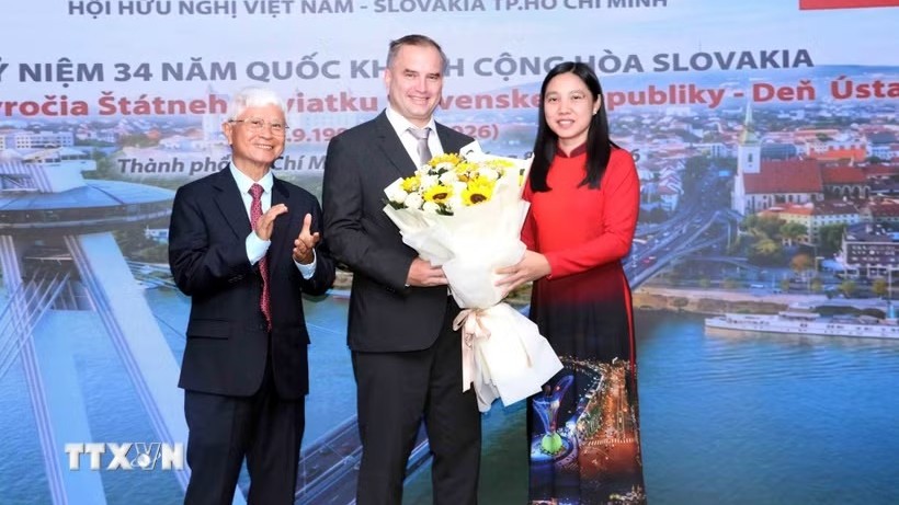 Nhiều hoạt động mở rộng giao lưu nhân dân Việt Nam - Slovakia