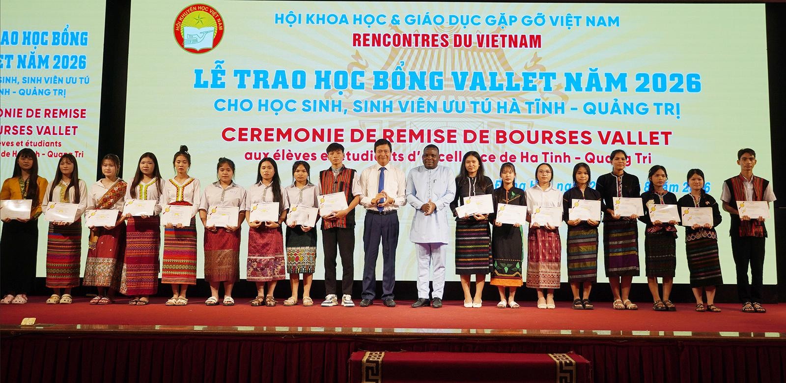 208 học sinh, sinh viên Quảng Trị và Hà Tĩnh được trao học bổng Vallet năm 2026 208 học sinh, sinh viên Quảng Trị và Hà Tĩnh được trao học bổng Vallet năm 2026
