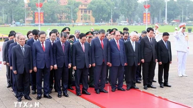 81 năm Quốc khánh: Lãnh đạo Đảng, Nhà nước vào Lăng viếng Chủ tịch Hồ Chí Minh