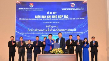 ຊາວໜຸ່ມຂະແໜງການເງິນ ຫວຽດນາມ - ລາວ ເປີດກວ້າງການຮ່ວມມືໄລຍະ 2026 - 2030