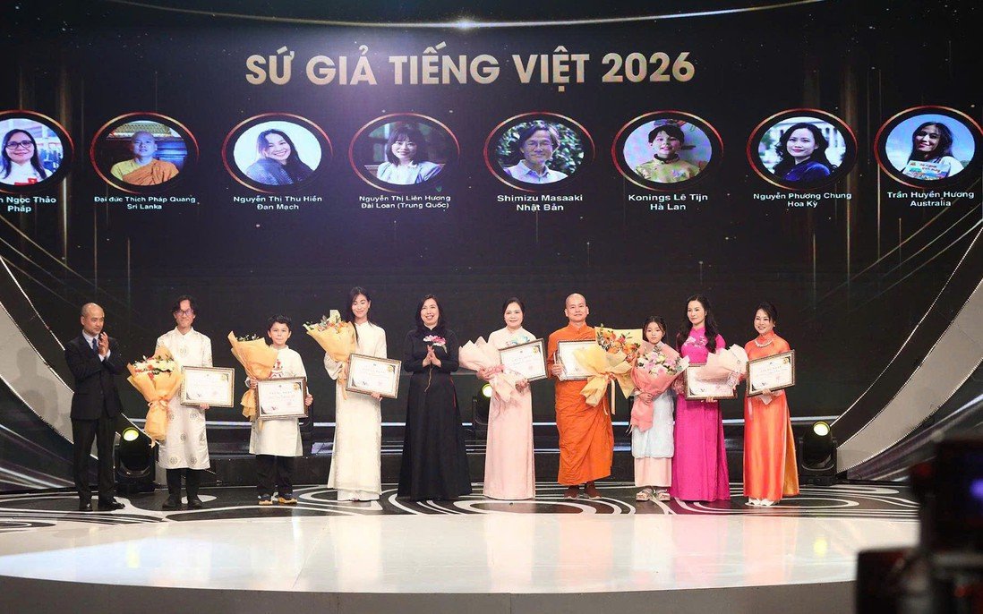 八位个人获评海外越南语使者 八位个人获评海外越南语使者