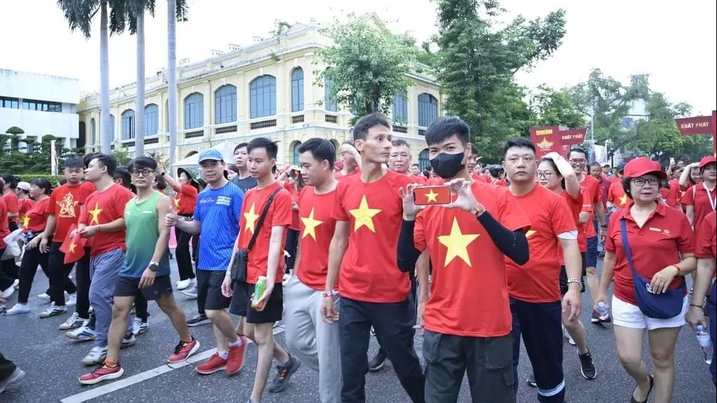 មនុស្សជាង ១០០.០០០ នាក់បានចុះឈ្មោះដើរ ដោយឆ្ពោះទៅរកកំណត់ត្រាពិភពលោក Guinness