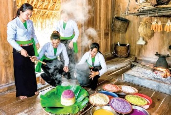 Tết Độc lập - ngày trở về