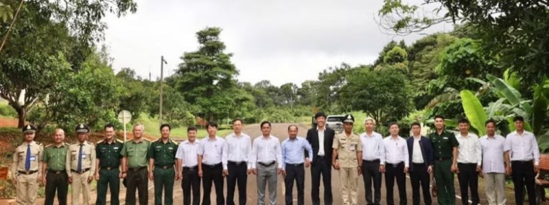 កងកម្លាំងសមត្ថកិច្ចវៀតណាម និងកម្ពុជាក្នុងសកម្មភាពសម្របសម្រួលគ្នា បង្កើតឡើងនូវគ្រឹះស្ថានដើម្បីពង្រីកកិច្ចសហប្រតិបត្តិការលើវិស័យសេដ្ឋកិច្ច ជីវភាពរស់នៅរបស់ប្រជាជន និងការផ្លាស់ប្តូរប្រជាជន។