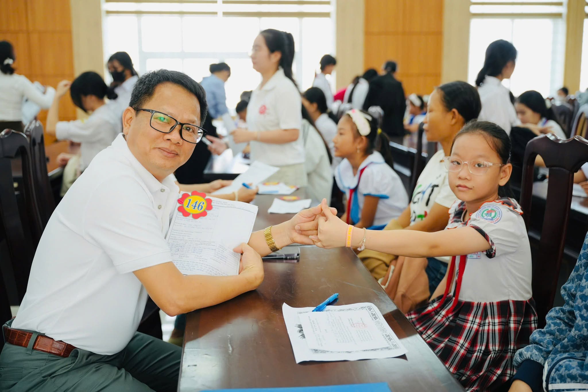 至善基金会向广义省弱势学生发放助学金 至善基金会向广义省弱势学生发放助学金