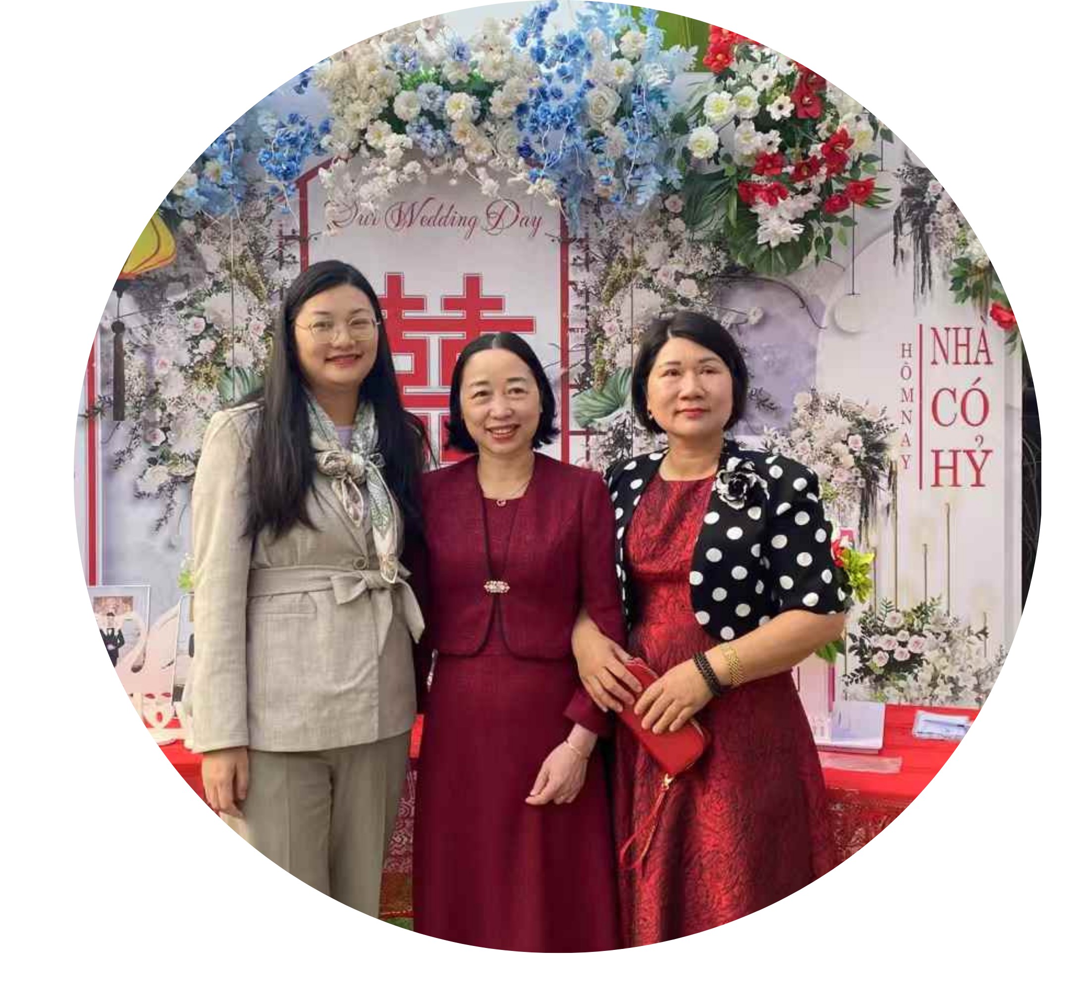 Tấm bằng và những tấm lòng