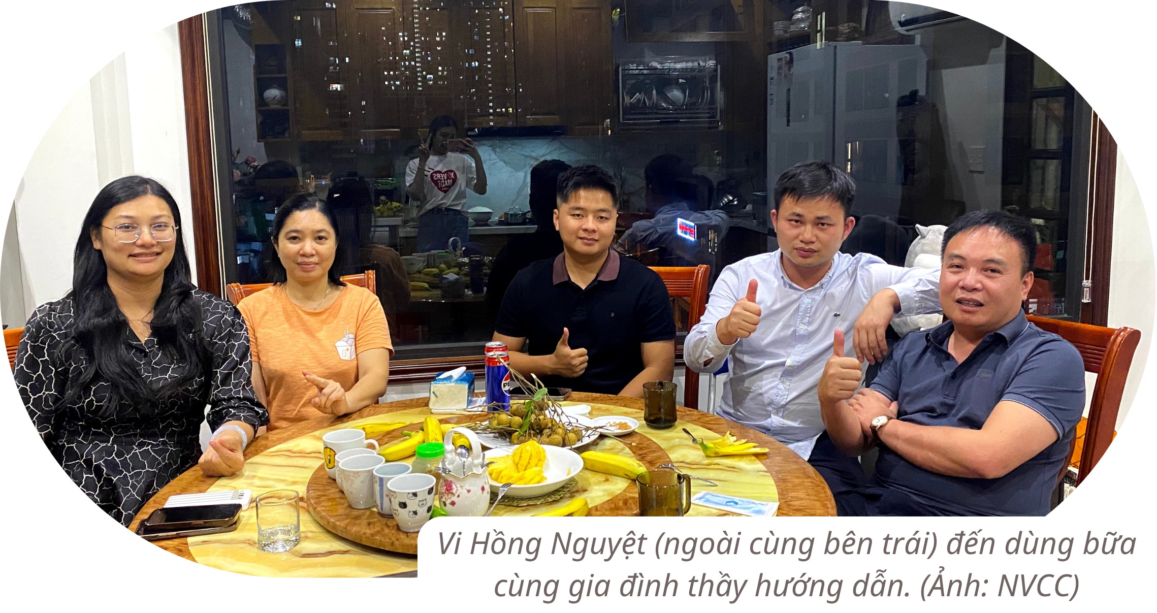 Tấm bằng và những tấm lòng