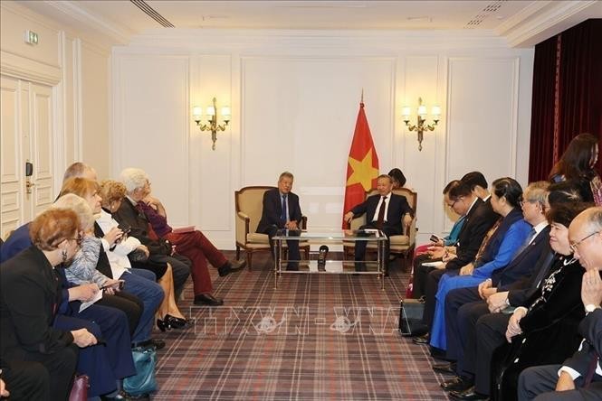 Chủ tịch Hội Hữu nghị Pháp - Việt (AAFV) Nguyễn Hải Nam cùng Ban lãnh đạo AAFV được Tổng Bí thư Tô Lâm tiếp trong chuyến thăm Pháp vào năm 2024. Ảnh: TTXVN phát