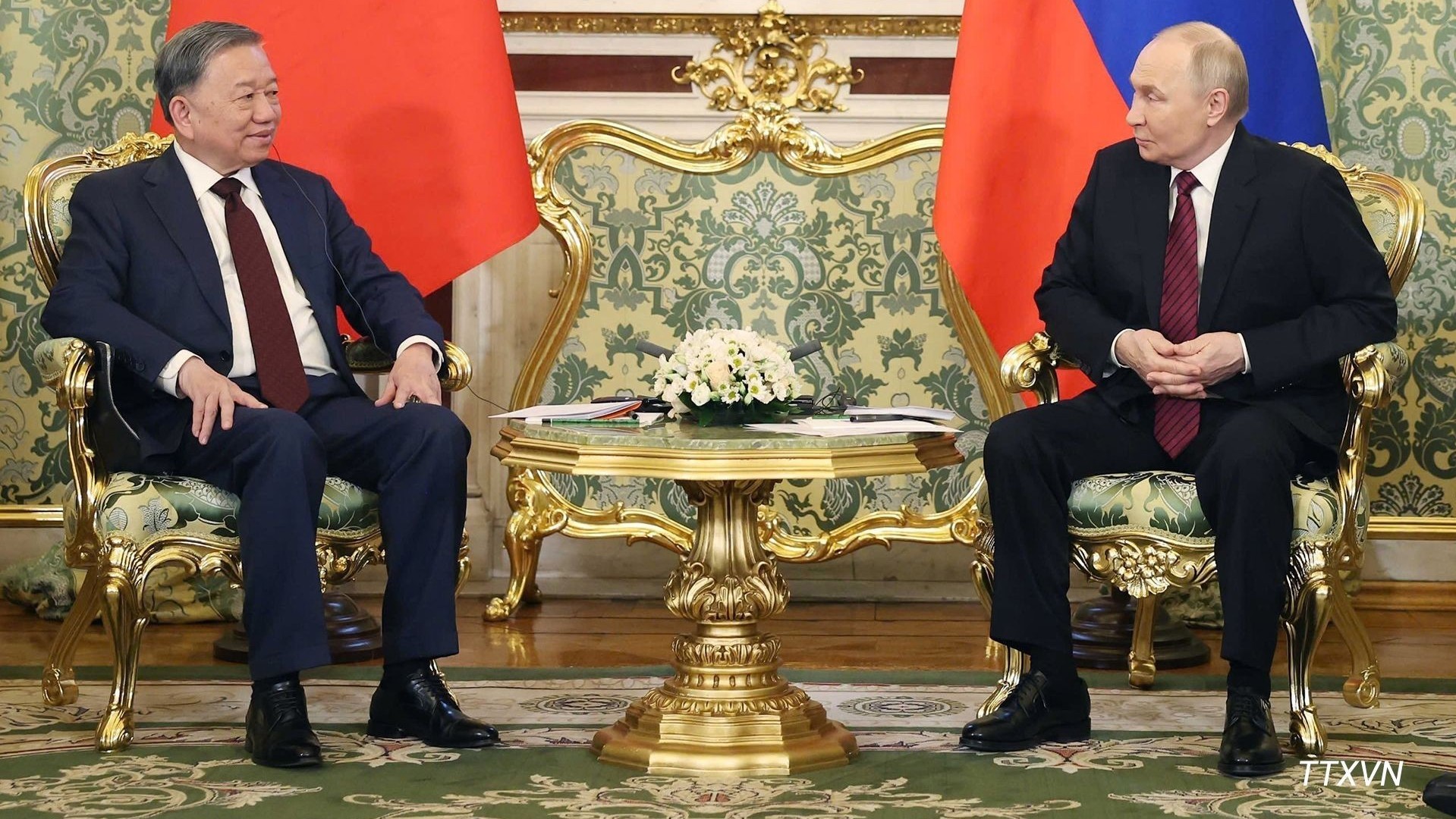 Quan hệ Việt Nam-Liên bang Nga tiếp tục phát triển mạnh mẽ, vì lợi ích của nhân dân hai nước, vì hòa bình, hợp tác của khu vực và thế giới