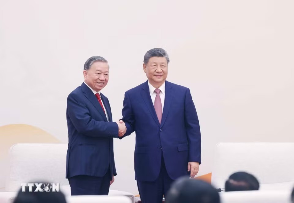 Tổng Bí thư, Chủ tịch nước Tô Lâm và Tổng Bí thư, Chủ tịch nước Trung Quốc Tập Cận Bình tại cuộc gặp gỡ thanh niên hai nước tham gia chương trình “Hành trình đỏ nghiên cứu, học tập” ở Bắc Kinh, ngày 15/4/2026. (Ảnh: TTXVN) Tổng Bí thư, Chủ tịch nước Tô Lâm và Tổng Bí thư, Chủ tịch nước Trung Quốc Tập Cận Bình tại cuộc gặp gỡ thanh niên hai nước tham gia chương trình “Hành trình đỏ nghiên cứu, học tập” ở Bắc Kinh, ngày 15/4/2026. (Ảnh: TTXVN)