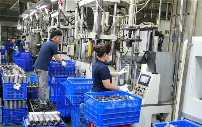 Viet Nam’s Economy Through the International Lens: A Development Model for a New Era Viet Nam’s Push Toward Technology-Driven Growth