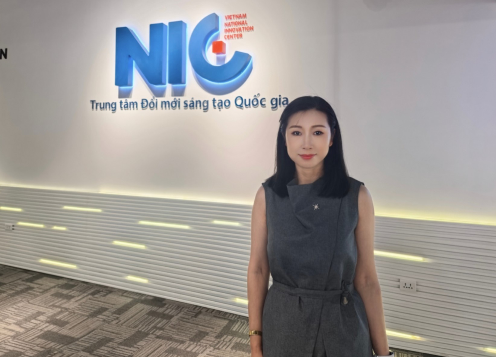 Liu Yitong, Executive Director of the Vista Institute for International Economics, during a field survey at Viet Nam's National Innovation Center. (Photo provided by the character) Liu Yitong, Executive Director of the Vista Institute for International Economics, during a field survey at Viet Nam's National Innovation Center. (Photo provided by the character)