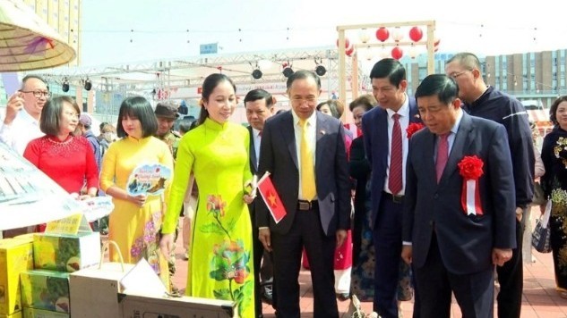 ຂະຫຍາຍຂອບຂະໜາດການແລກປ່ຽນ ຫວຽດນາມ - ຍີ່ປຸ່ນ: ອາຊາຮິກາວະ ເປັນເຈົ້າພາບຈັດງານບຸນ ຫວຽດນາມ – ຮອກໄກໂດ 2026 ເປັນຄັ້ງທຳອິດ