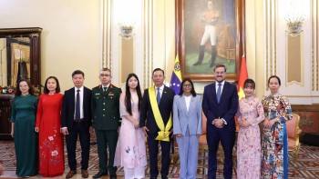 Đại sứ Vũ Trung Mỹ được trao tặng Huân chương Francisco de Miranda hạng Nhất của Venezuela