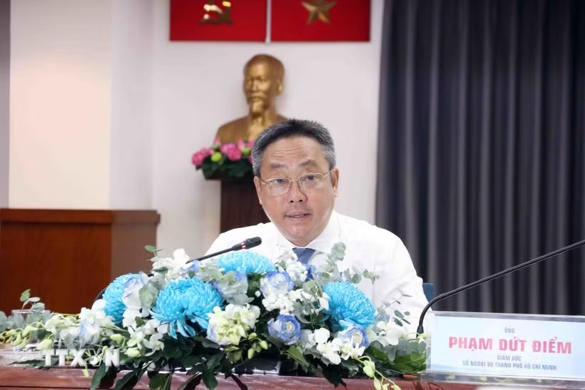 Ông Phạm Dứt Điểm, Giám đốc Sở Ngoại vụ Thành phố Hồ Chí Minh, thông tin về sự kiện Đối thoại Hữu nghị Thành phố Hồ Chí Minh lần thứ 3 năm 2026. (Ảnh: Xuân Khu/TTXVN) Ông Phạm Dứt Điểm, Giám đốc Sở Ngoại vụ Thành phố Hồ Chí Minh, thông tin về sự kiện Đối thoại Hữu nghị Thành phố Hồ Chí Minh lần thứ 3 năm 2026. (Ảnh: Xuân Khu/TTXVN)