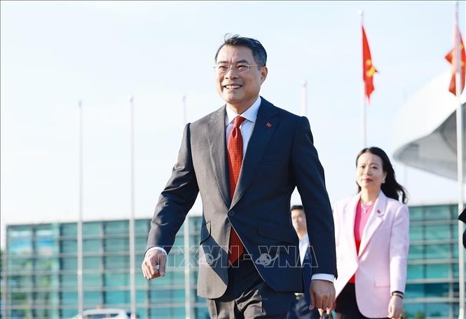 Thủ tướng Lê Minh Hưng lên đường dự Hội nghị thượng đỉnh BRICS lần thứ 18