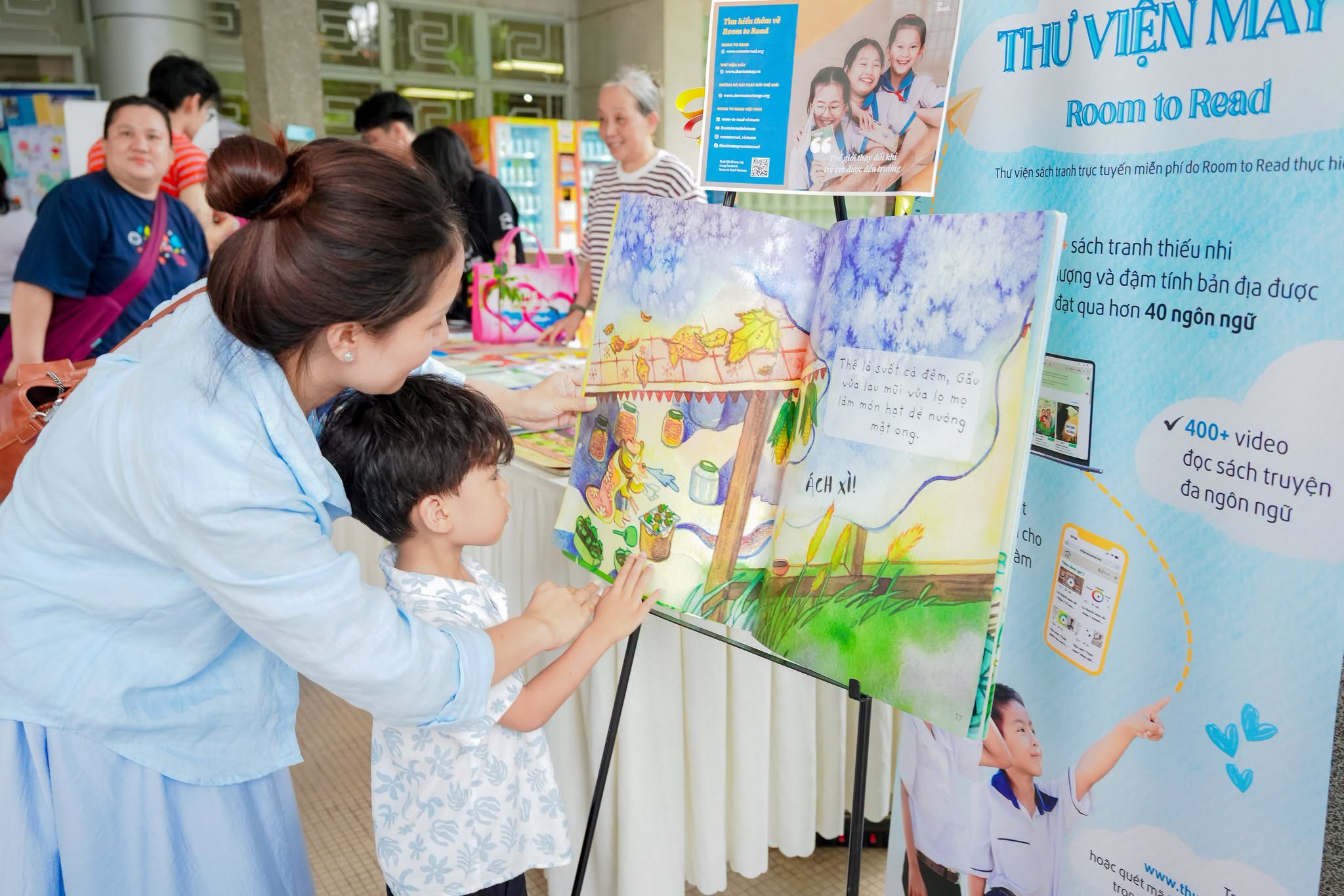 gian hàng Room to Read tại Lễ hội Sách tranh Thiếu nhi Việt Nam 2026 gian hàng Room to Read tại Lễ hội Sách tranh Thiếu nhi Việt Nam 2026