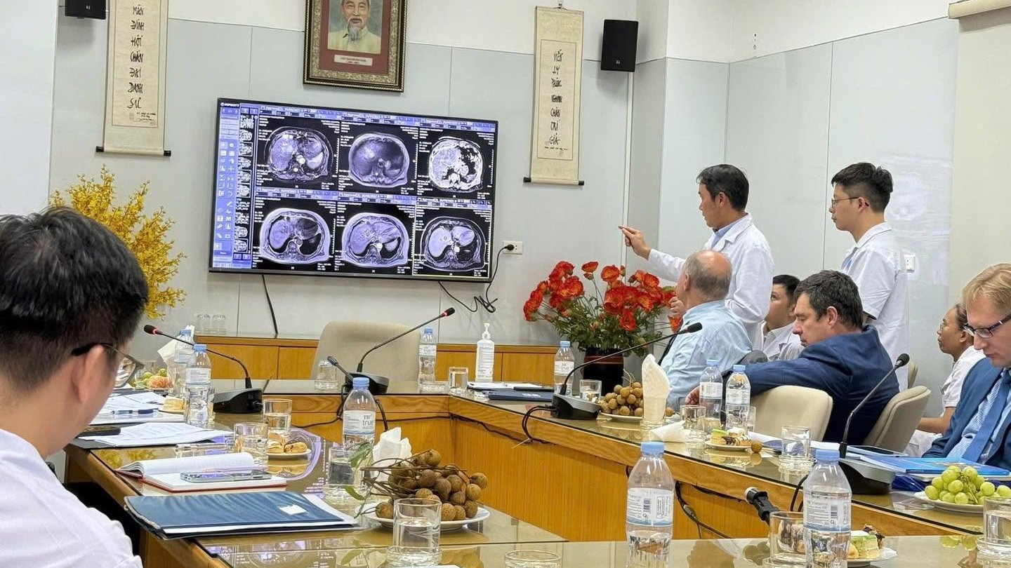 ບັນດາ “ມື້ບຸນແຫ່ງການສານສາຍສຳພັນ”