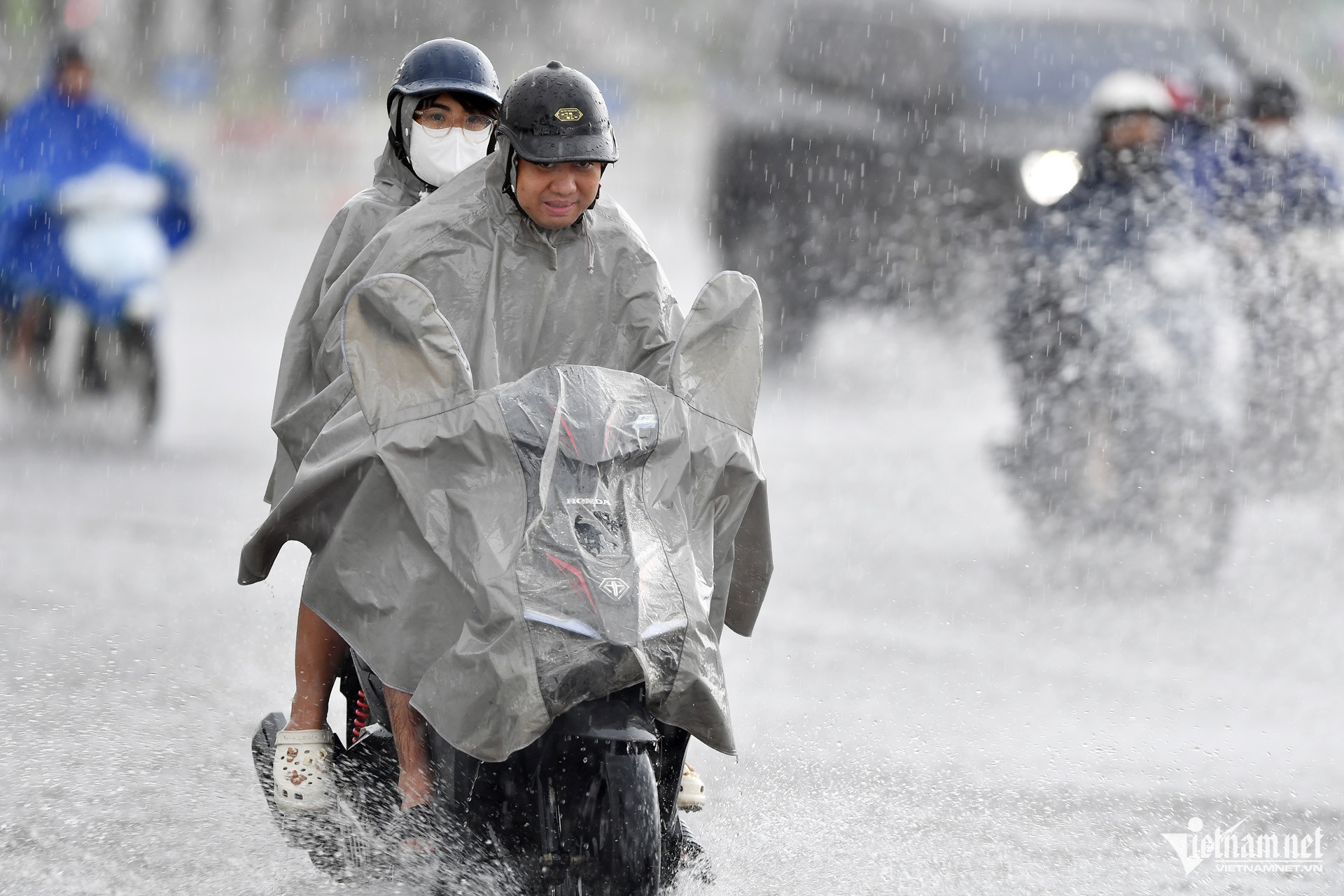 Northern Vietnam is entering a three-day spell of heavy rain, with some areas forecast to receive more than 500mm. Photo: Hoang Minh Northern Vietnam is entering a three-day spell of heavy rain, with some areas forecast to receive more than 500mm. Photo: Hoang Minh