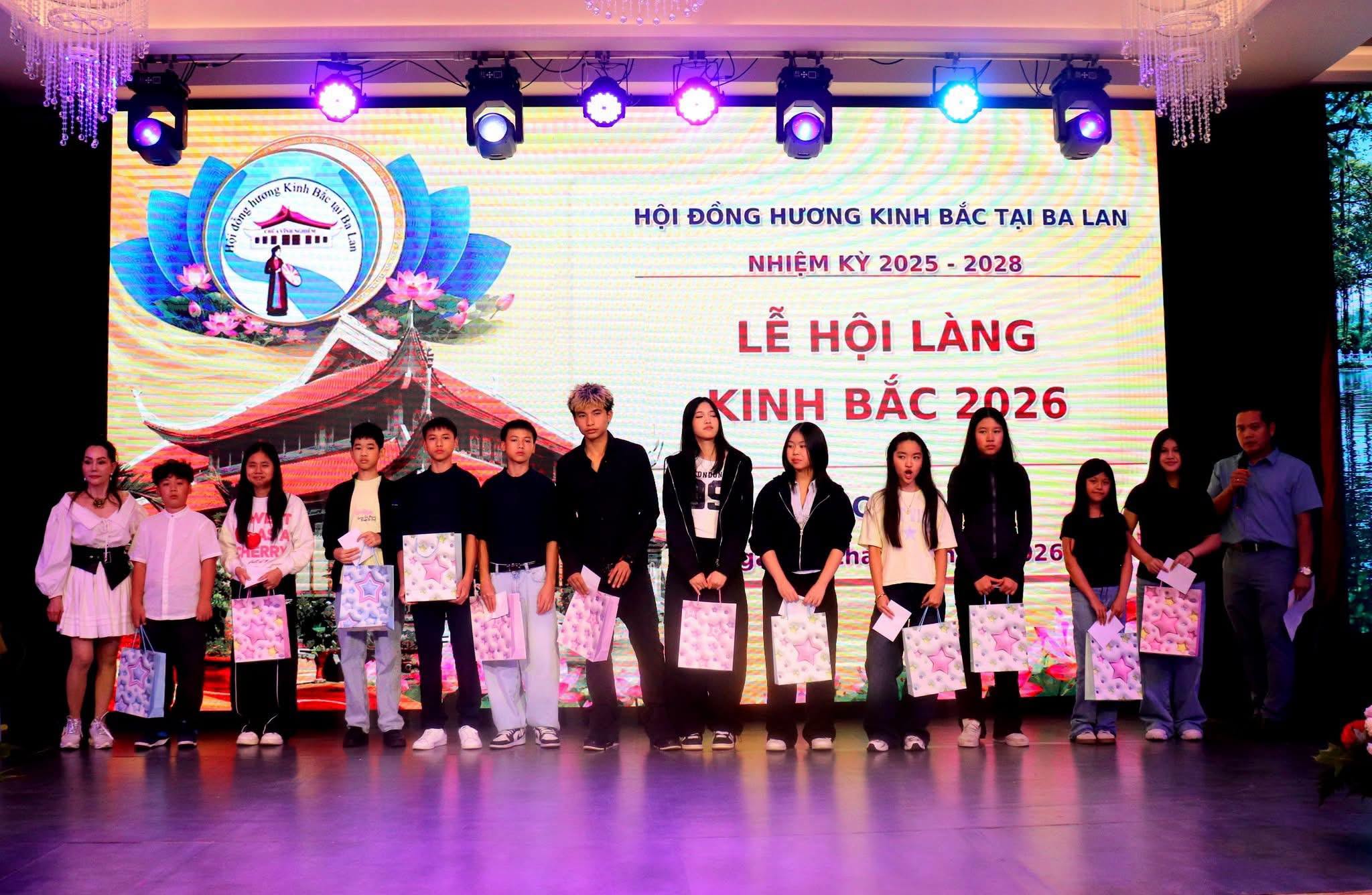 Tái hiện chợ quê Kinh Bắc tại Ba Lan Tái hiện chợ quê Kinh Bắc tại Ba Lan
