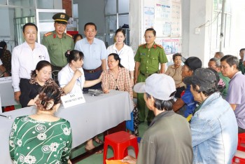 Cà Mau: Ra quân cao điểm 45 ngày khám sức khỏe, sàng lọc cho Nhân dân