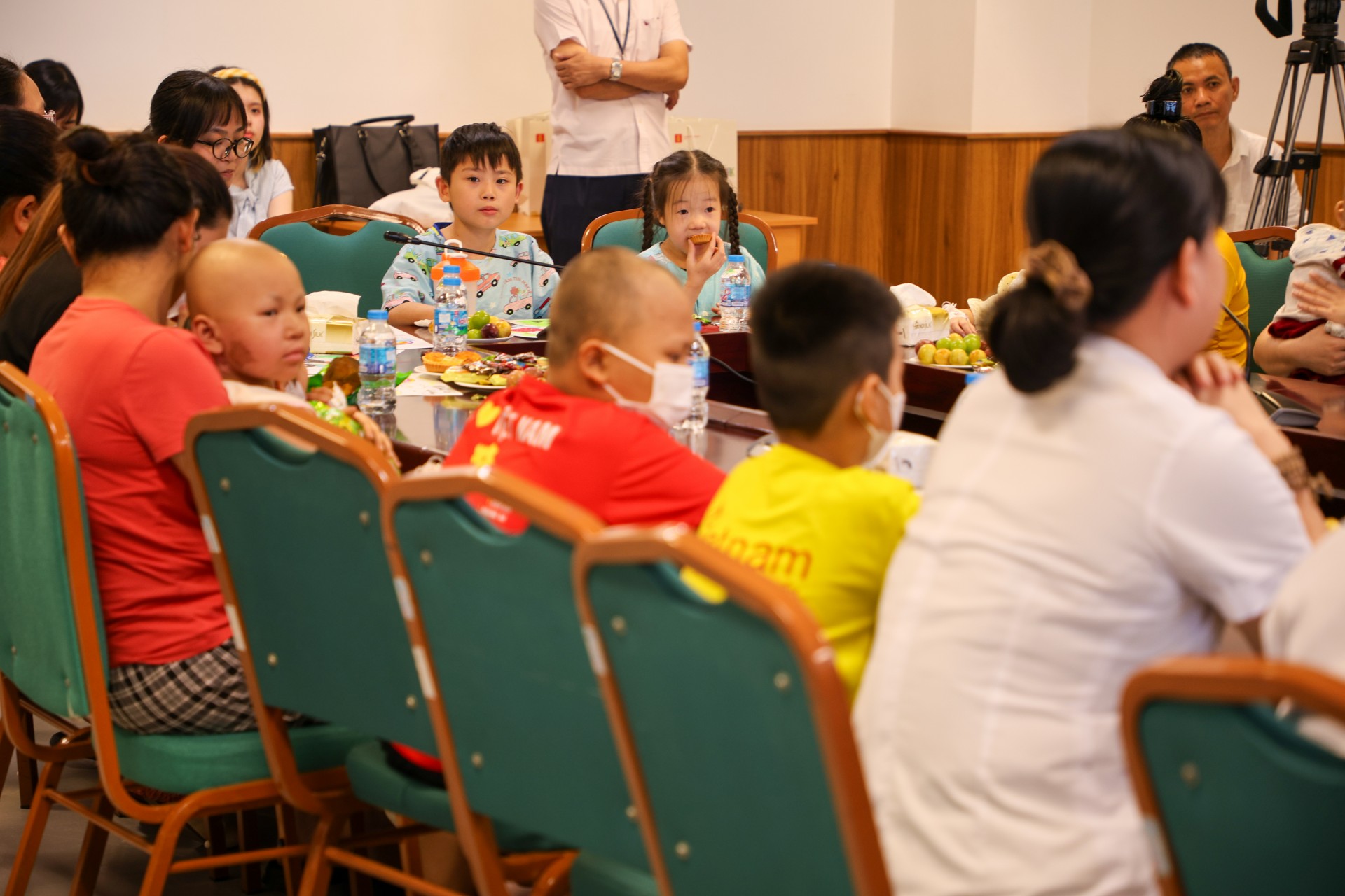 Pediatric patients at the presentation ceremony. (Photo: Bao Ngoc). Pediatric patients at the presentation ceremony. (Photo: Bao Ngoc).