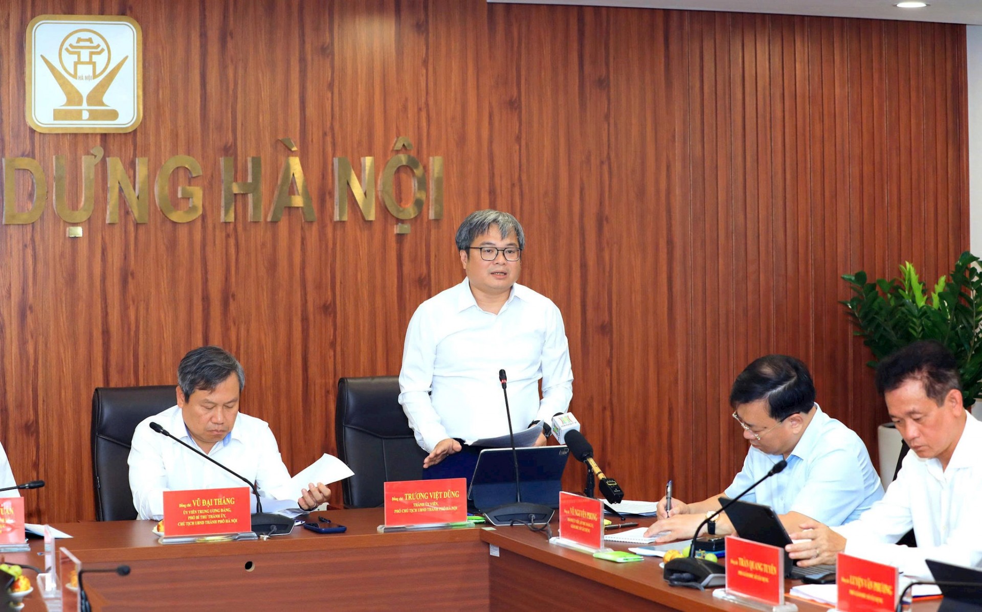 đề nghị Sở phối hợp chặt chẽ với các cơ quan liên quan để thúc đẩy tăng trưởng. (Ảnh: T.L)