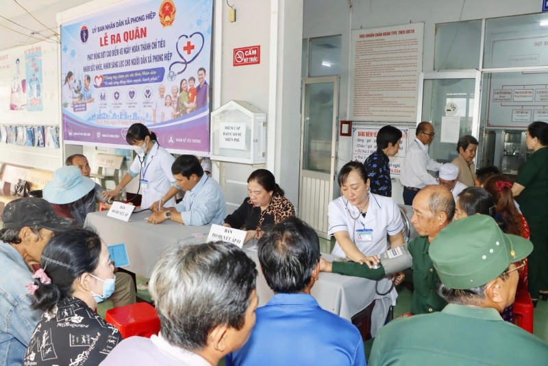 Ca Mau Launches 45-day Health Check-ups and Screenings Campaign for the Public Ca Mau Launches 45-day Health Check-ups and Screenings Campaign for the Public