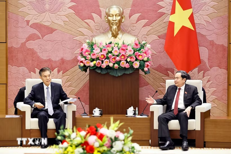 越中加强立法和监督经验交流