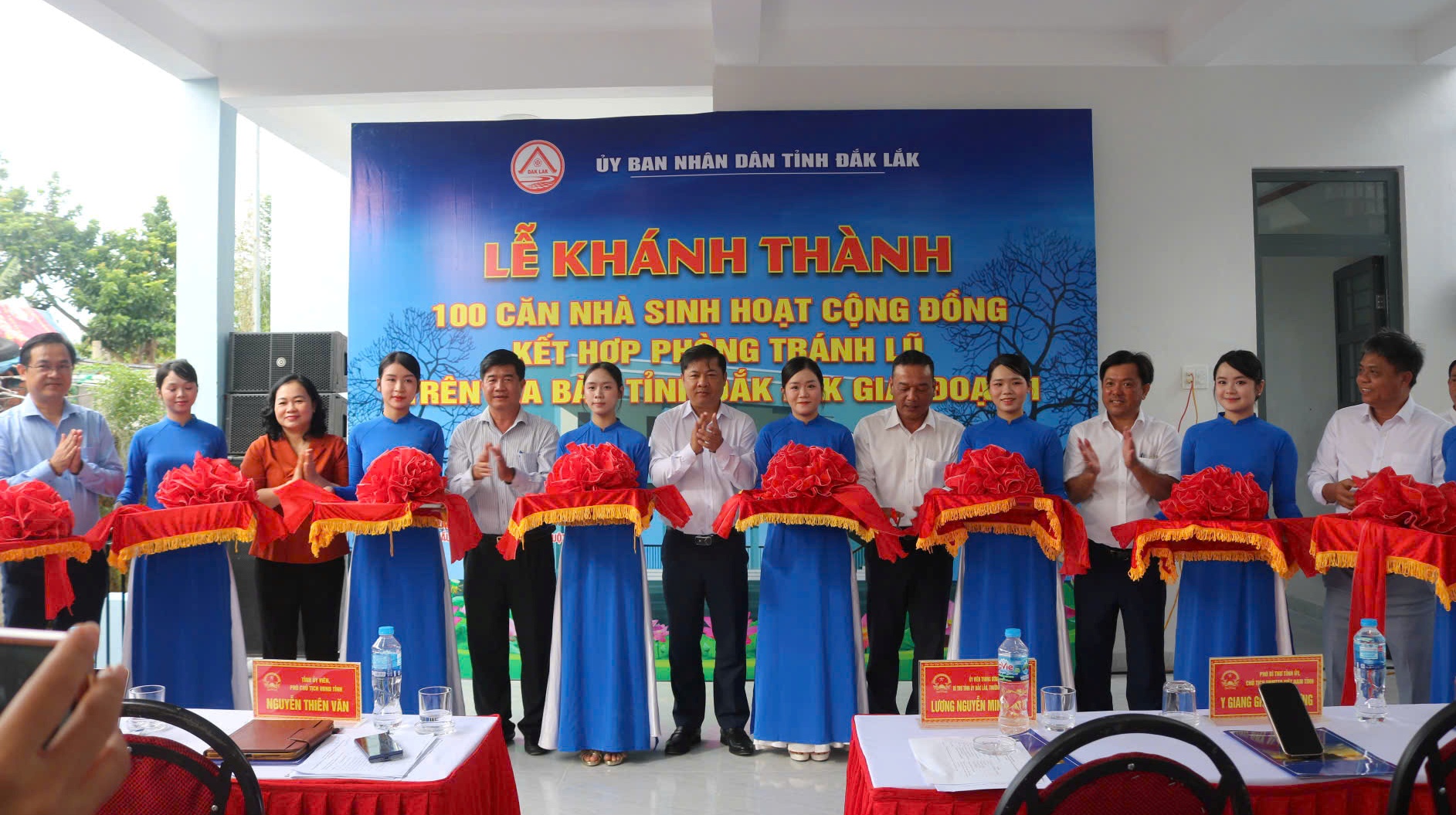 Đắk Lắk khánh thành 100 Nhà sinh hoạt cộng đồng kết hợp phòng tránh lũ Đắk Lắk khánh thành 100 Nhà sinh hoạt cộng đồng kết hợp phòng tránh lũ