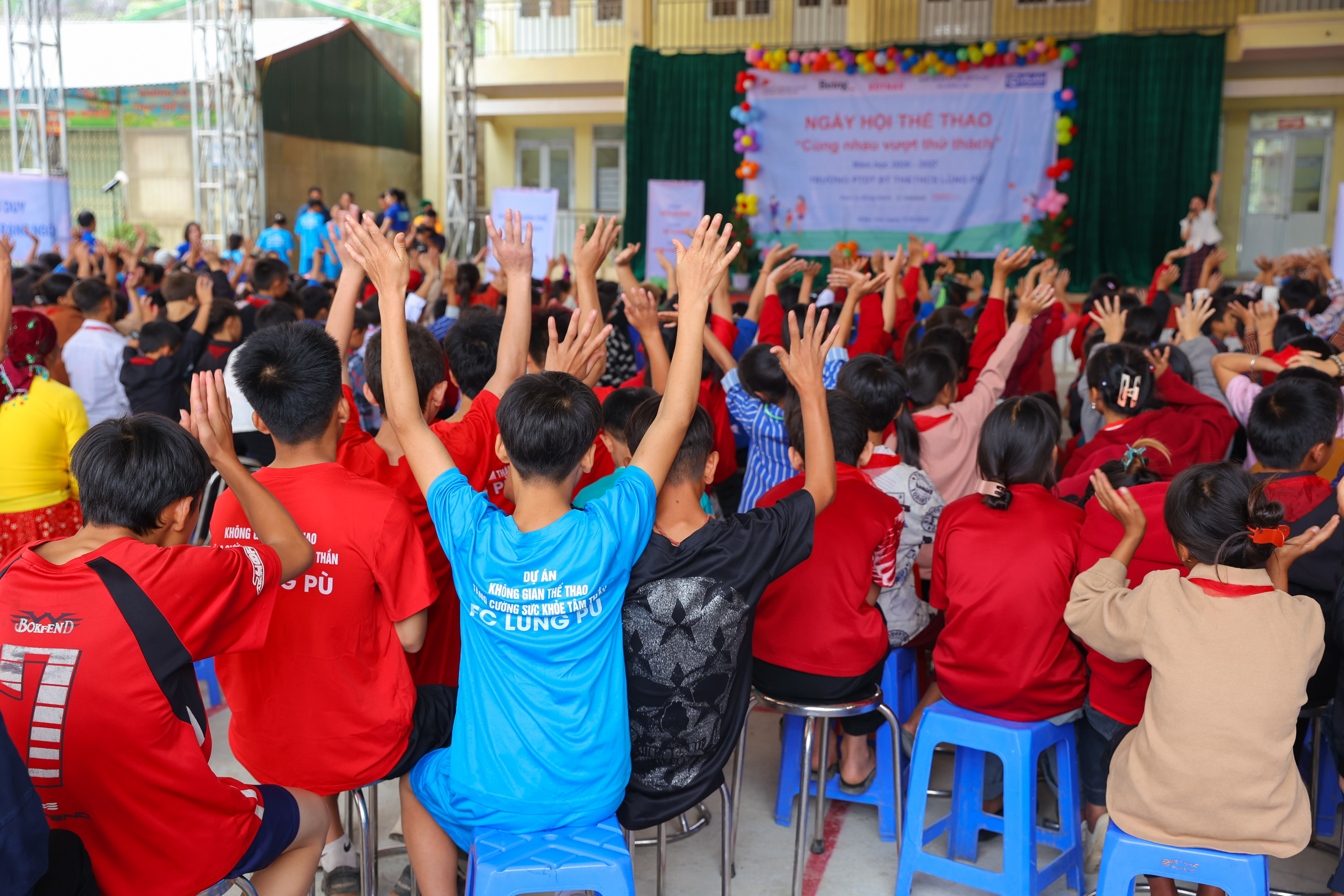 Thể thao kết nối học sinh, gia đình và nhà trường Thể thao kết nối học sinh, gia đình và nhà trường