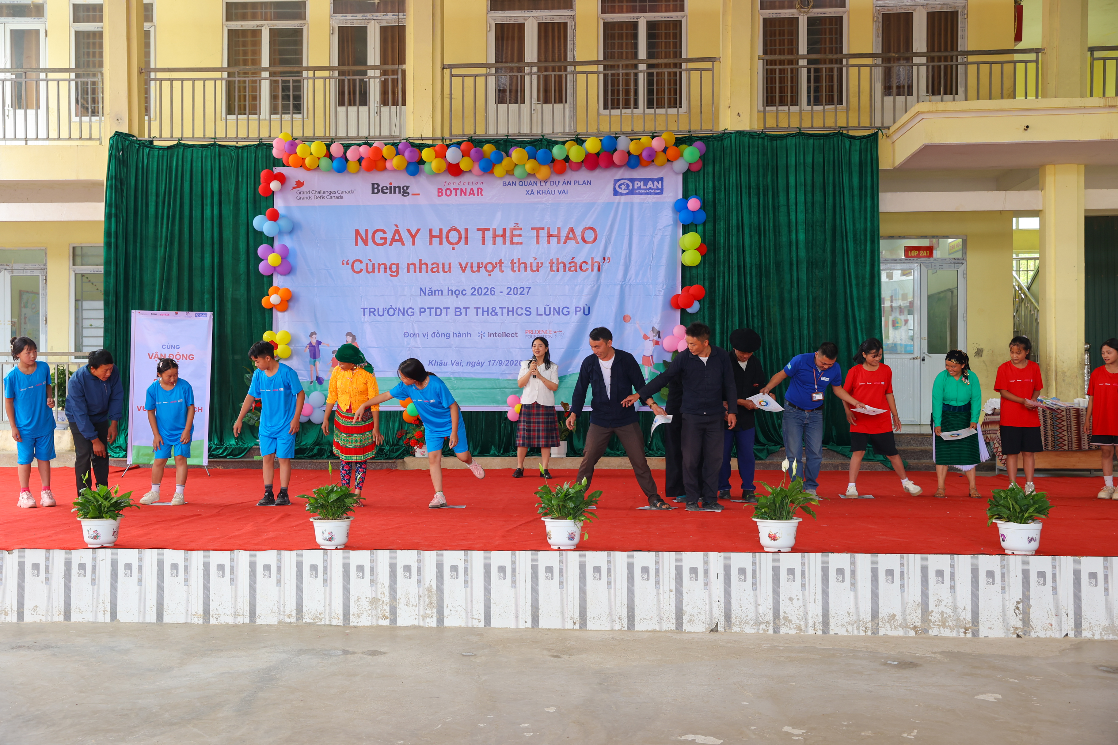 Thể thao kết nối học sinh, gia đình và nhà trường Thể thao kết nối học sinh, gia đình và nhà trường