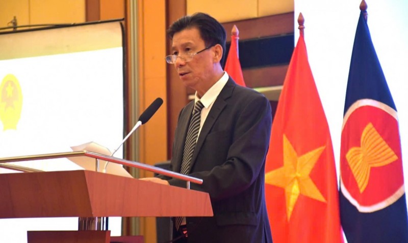 ឯកអគ្គរដ្ឋទូត Ta Van Thong ថ្លែងមតិនៅក្នុងពិធីអបអរសាទរ។ ឯកអគ្គរដ្ឋទូត Ta Van Thong ថ្លែងមតិនៅក្នុងពិធីអបអរសាទរ។