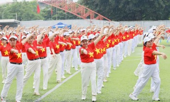 Vinamilk mang giải pháp dinh dưỡng và chăm sóc sức khỏe đến người cao tuổi thủ đô