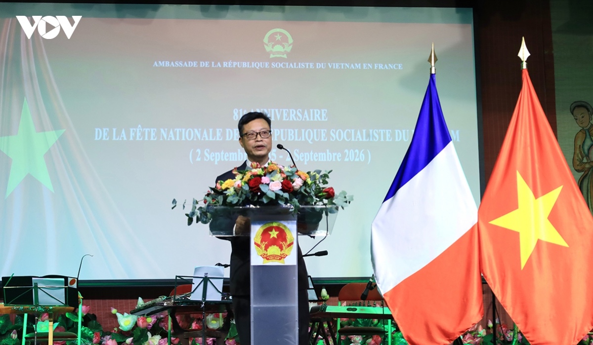Vietnamese Ambassador to France Trinh Duc Hai reviews Vietnam’s development and growing international integration, as well as the positive development of Vietnam - France Comprehensive Strategic Partnership. Vietnamese Ambassador to France Trinh Duc Hai reviews Vietnam’s development and growing international integration, as well as the positive development of Vietnam - France Comprehensive Strategic Partnership.
