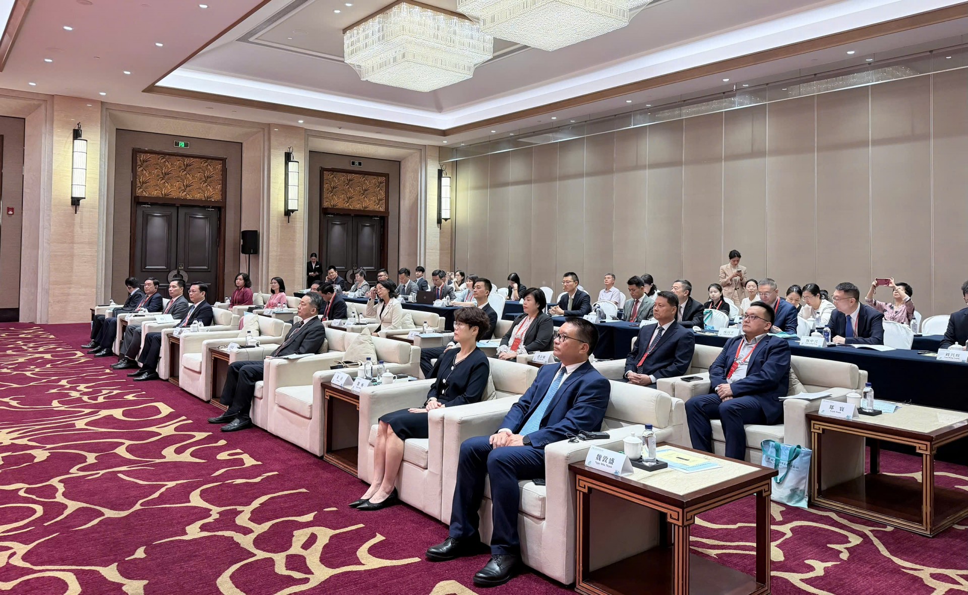 Các đại biểu tham dự Lễ khai mạc. (Ảnh: Quảng An) Các đại biểu tham dự Lễ khai mạc. (Ảnh: Quảng An)