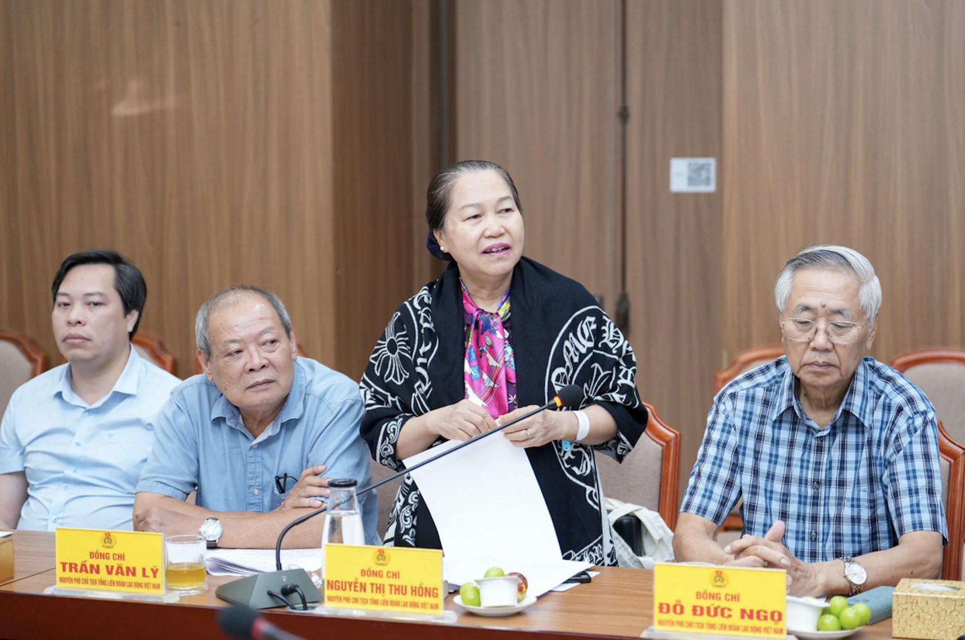 Nguyên Phó Chủ tịch Tổng LĐLĐVN Nguyễn Thị Thu Hồng phát biểu. (Ảnh: T.L) Nguyên Phó Chủ tịch Tổng LĐLĐVN Nguyễn Thị Thu Hồng phát biểu. (Ảnh: T.L)