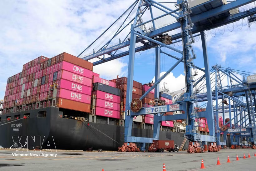 Vietnam’s seaport logistics system is creating strong opportunities to further boost bilateral cooperation between Italy and Vietnam. (Photo: VNA) Vietnam’s seaport logistics system is creating strong opportunities to further boost bilateral cooperation between Italy and Vietnam. (Photo: VNA)