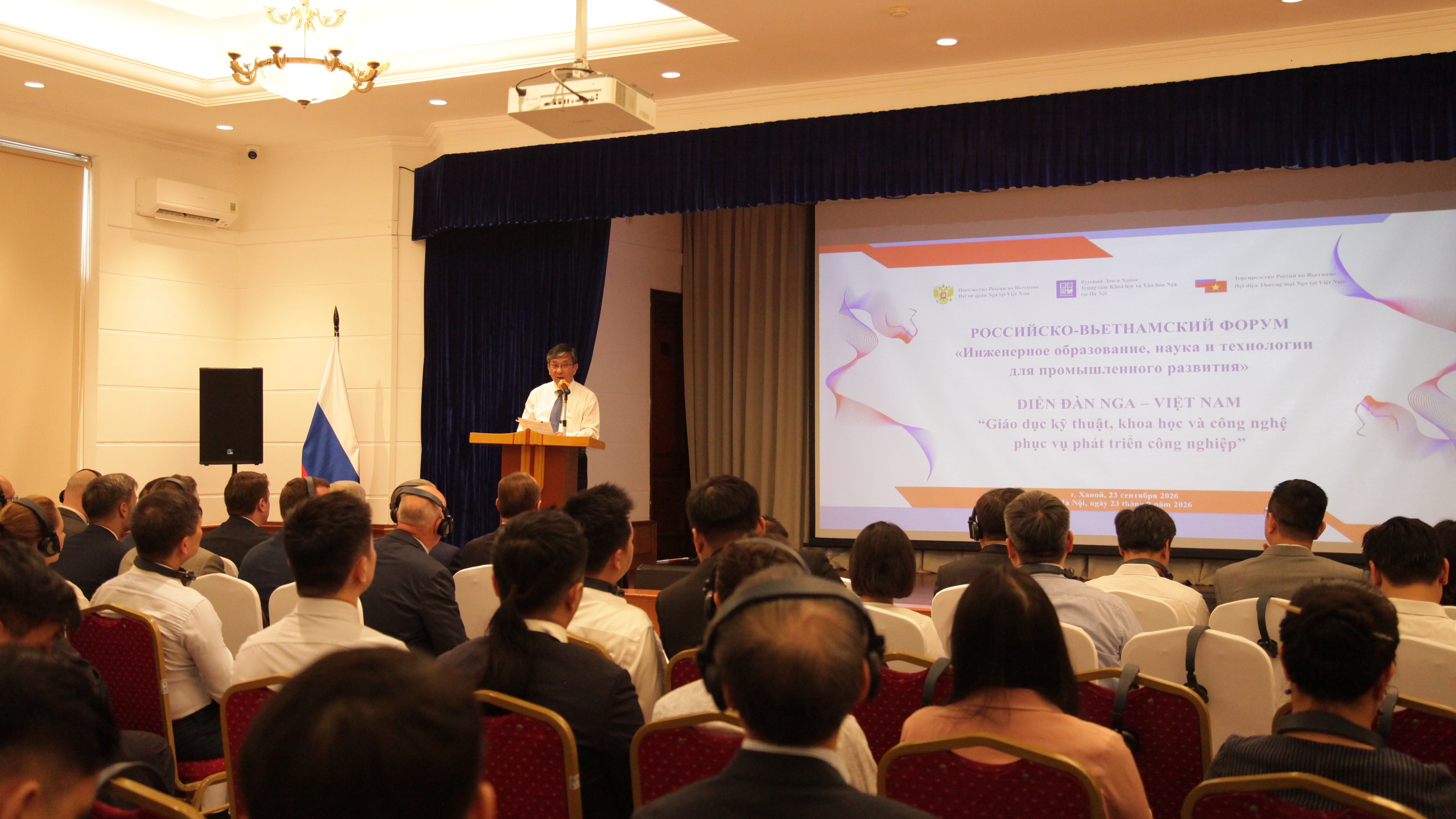Việt - Nga hợp tác giáo dục khoa học và công nghệ phục vụ phát triển công nghiệp