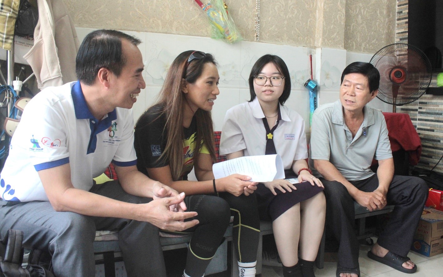 Phuong Hy is no longer shy around people who were once strangers. Five years of journeying together have transformed these encounters into a bond of kinship.