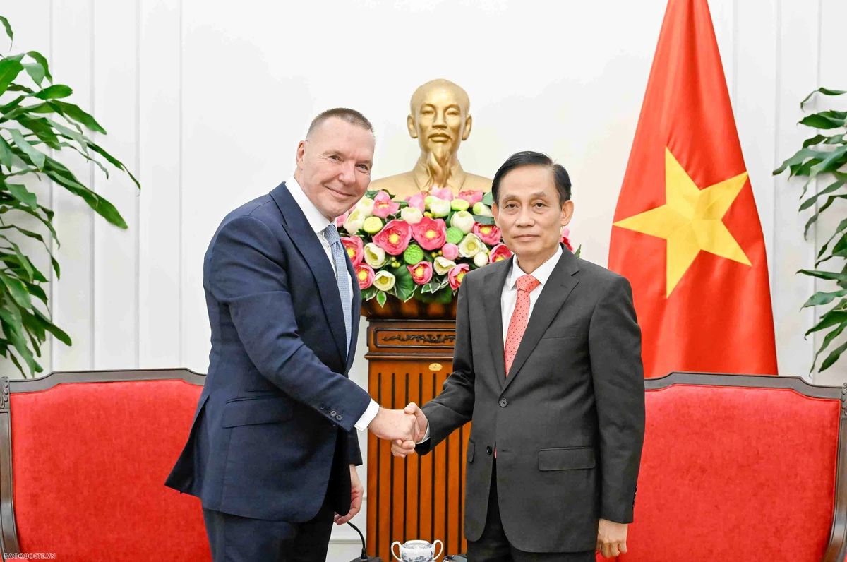 Đón sóng đầu tư 136,3 tỷ USD: Thị trường thiết bị năng lượng đứng trước cơ hội lịch sử Đón sóng đầu tư 136,3 tỷ USD: Thị trường thiết bị năng lượng đứng trước cơ hội lịch sử